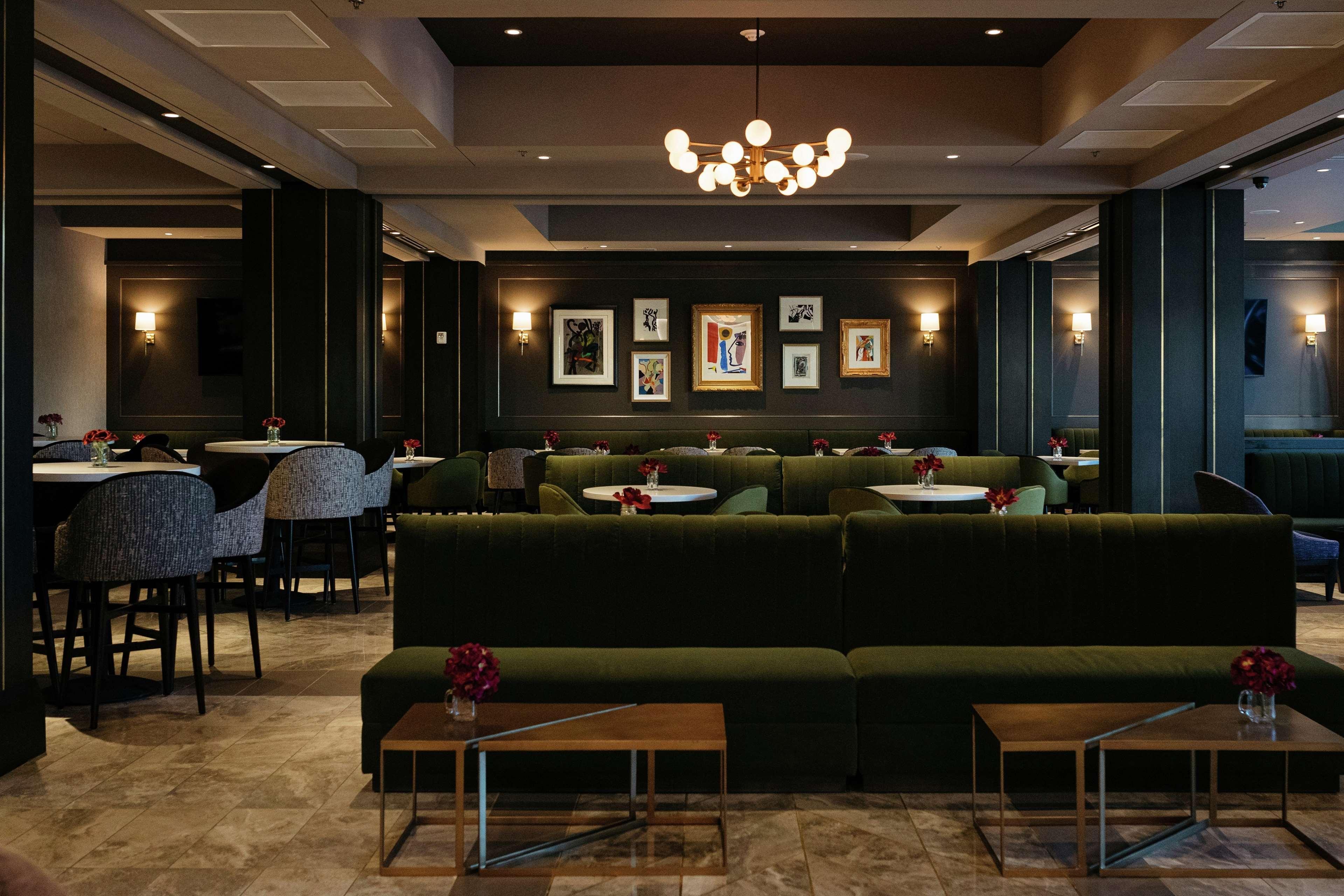 The Axis Hotel, Tapestry Collection By Hilton